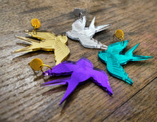 Charger l'image dans la galerie, Boucles d'oreilles Hirondelle old school miroir violet 🕊️💜