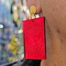 Charger l'image dans la galerie, ❤️✨ Boucles d'oreilles Carte Reine de Cœur rouge ✨❤️