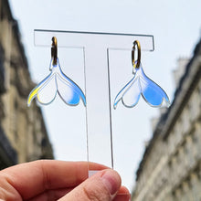 Charger l'image dans la galerie, Boucles d'oreilles Clitoris sur créoles holographique 💦