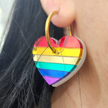 Charger l'image dans la galerie, 🌈💖 Boucles d’oreilles Cœur Arc-en-Ciel Miroir – Brille avec fierté ✨