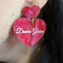 Charger l'image dans la galerie, Boucles d'oreilles double cœur Drama Gouine (rose marbré) 💖🏳️🌈