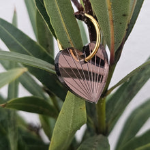 Charger l'image dans la galerie, Boucles d'oreilles Cœur-Soleil miroir bronze sur créoles ❤️🌞