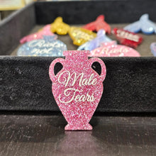 Charger l'image dans la galerie, Broche Amphore MALE TEARS (paillettes roses) 💧