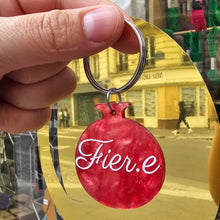 Charger l'image dans la galerie, Porte-clefs grenade Fier.e rouge marbré 🏳️🌈