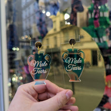 Charger l'image dans la galerie, Boucles d'oreilles Amphore Male Tears holographique 💦✨