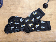 Charger l'image dans la galerie, Chaussettes en bambou Gigi la Mouette (fond noir)