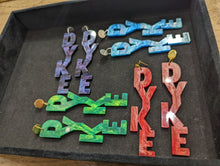 Charger l'image dans la galerie, 💎 Boucles d’oreilles DYKE – Marbré Bleu 🌊💙🏳️🌈