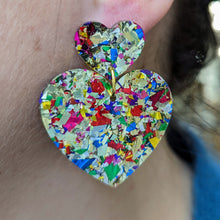 Charger l'image dans la galerie, Boucles d'oreilles double cœur paillettes dorées 💛