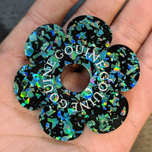 Charger l'image dans la galerie, Broche Fleur verte GOUINE 🏳️🌈