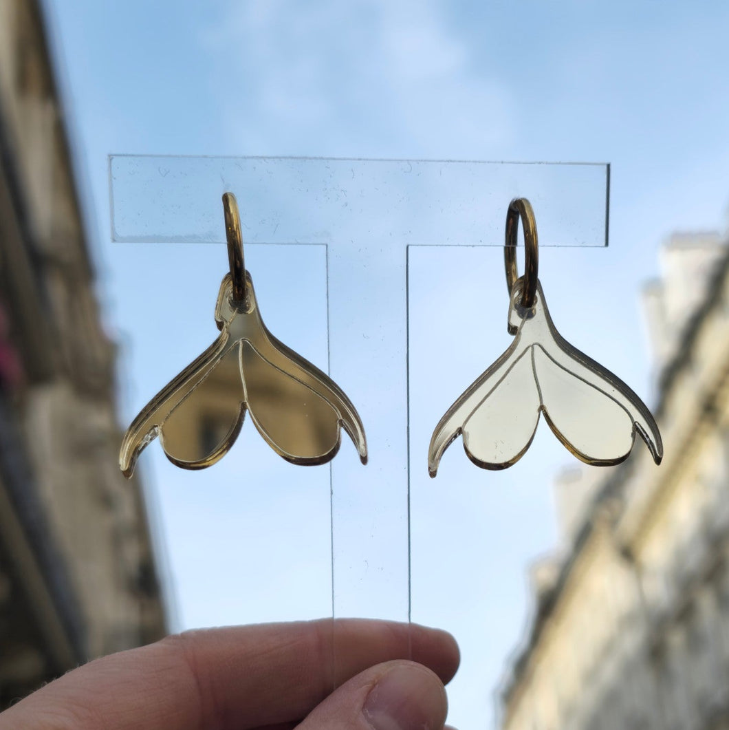 Boucles d'oreilles Clitoris sur créoles miroir doré 💦