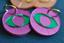 Charger l'image dans la galerie, Boucles d'oreilles Œil de méduse violet et vert - Maedusa X Atelier Grenade

