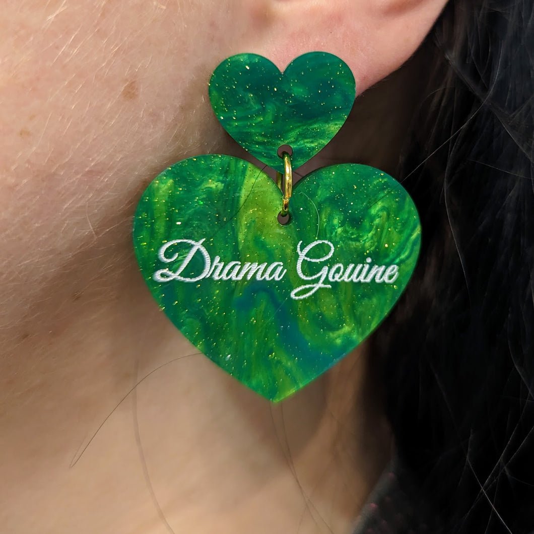 Boucles d'oreilles double cœur Drama Gouine (vert-doré marbré) 💚🏳️‍🌈