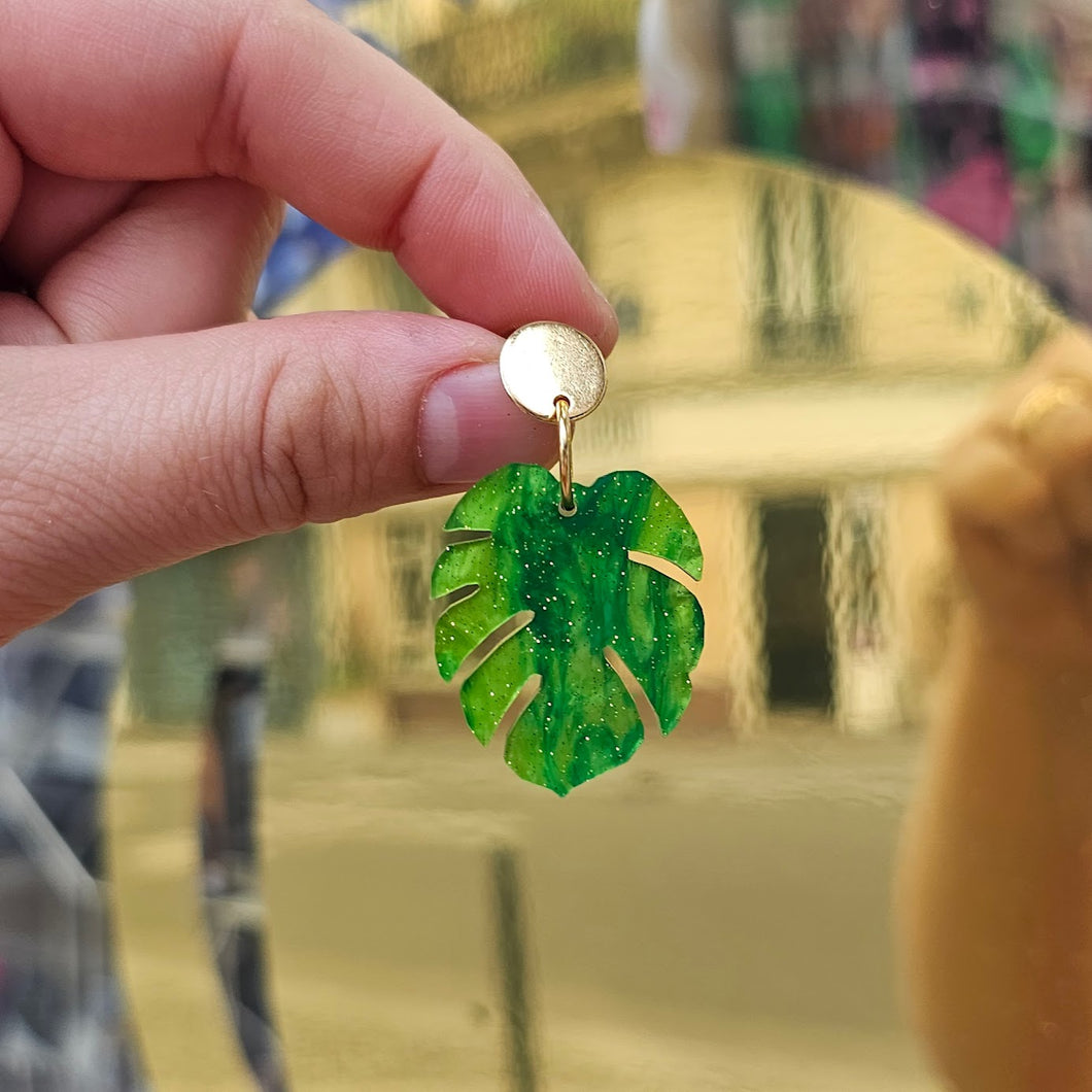 Boucles d'oreilles feuille de Monstera vert-doré marbré 🌱