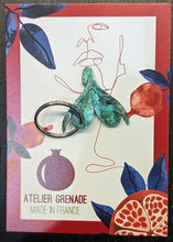 Charger l&#39;image dans la galerie, Porte-clefs Clitoris, marbré vert galactique
