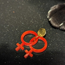 Charger l&#39;image dans la galerie, Boucles d&#39;oreilles petit symbole lesbien (rouge) 🏳️‍🌈
